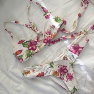 Frankie’s Tropical Bouquet Set🎀✨